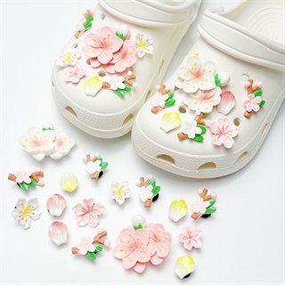 Crocs charms med kirsebærblomster – 16-pak